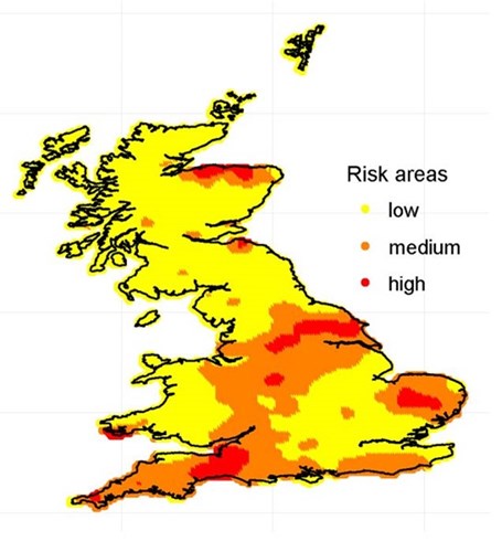 Figure 1: Spatial distribution of the risk areas for epidemic take-off in GB. Risk areas were identified based on the computed probability that a unique primary case generates epidemics which involves at least two other farms. All simulations in these figures considered an eight-week high risk period.